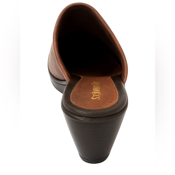 NEW No Tags St. John’s Bay Brown Leather Clogs 7 Medium - Picture 3 of 6